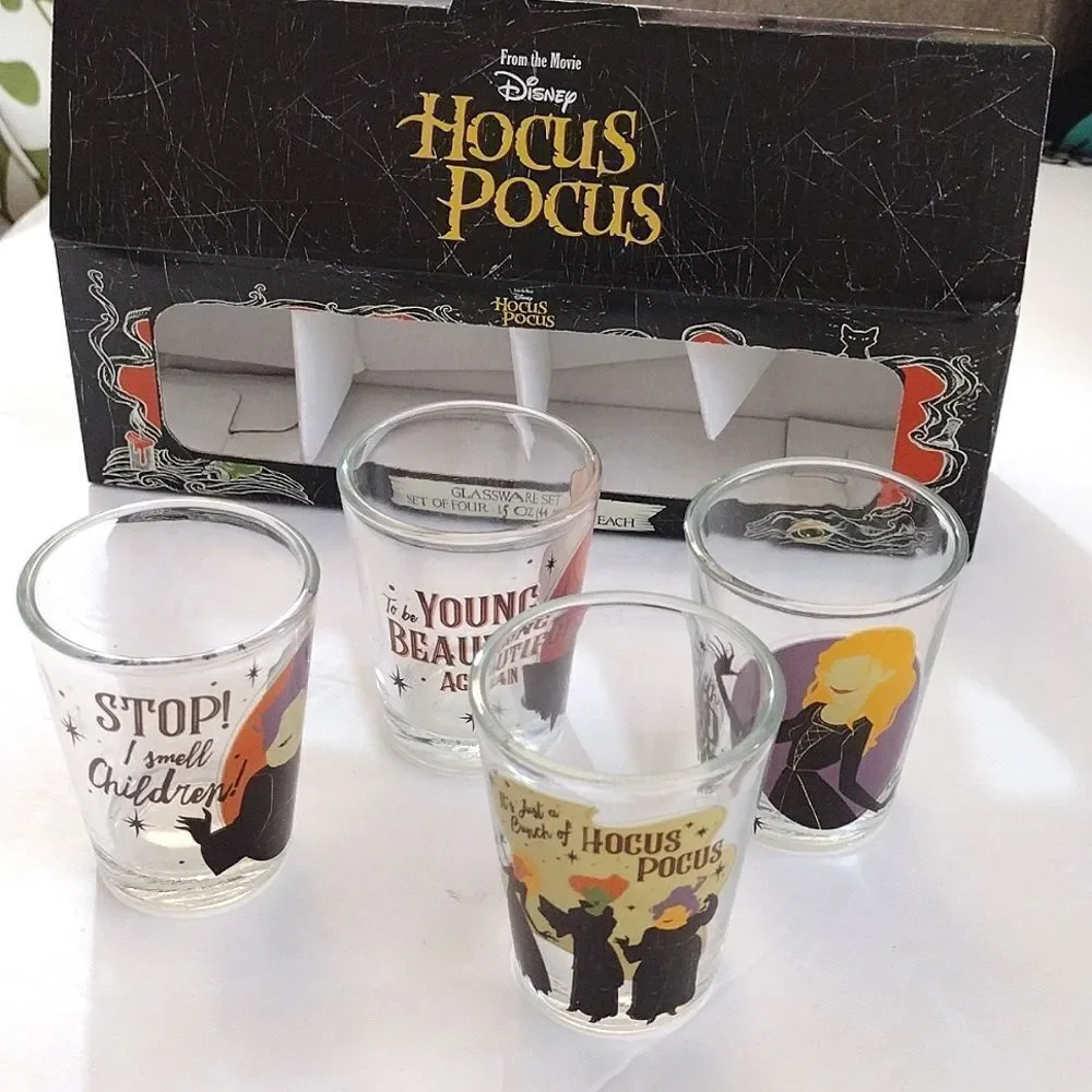 Disney Hocus Pocus‎ Set of 4 Mini 1.5oz Shot Glasses Set NWT